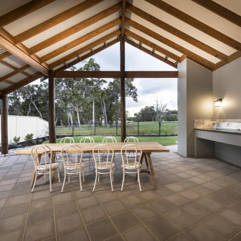 undercover Alfresco area in the country