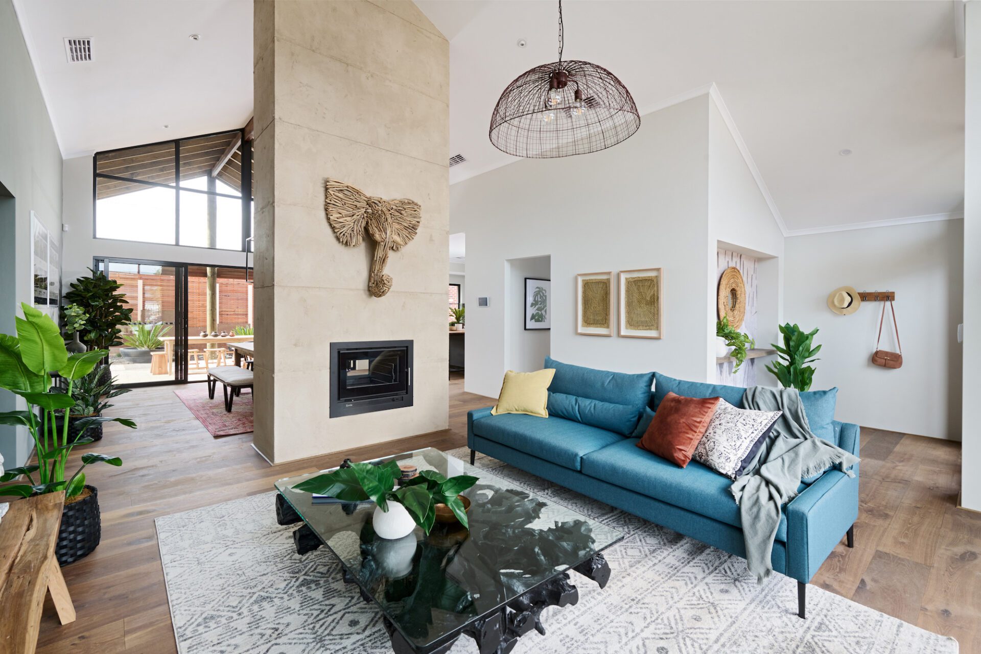 Open fireplace in the living space