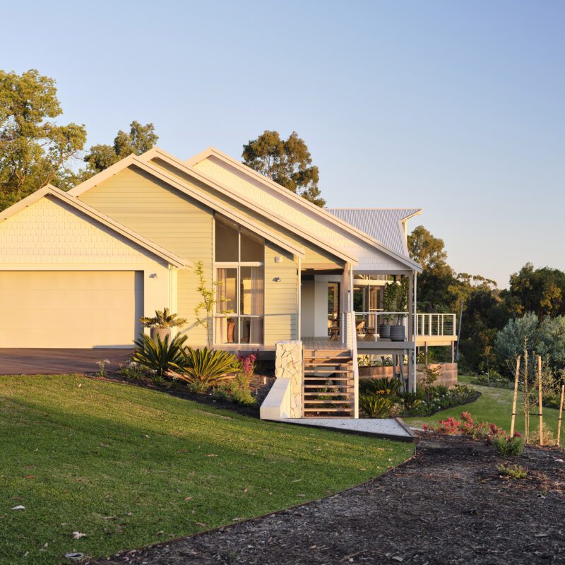 Side elevation and front entrance to the Darlington display home - Rural Building Co.